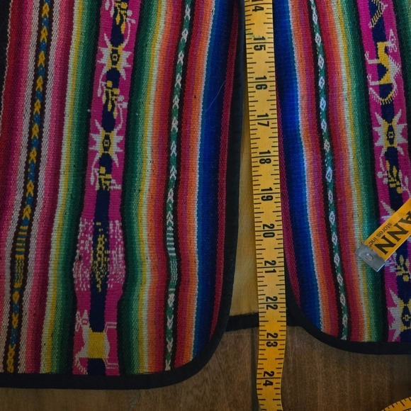 Frazadas Pattern Woven Fiber Art-to-Wear Vest Jacket Often Made In Bolivia/Peru - Picture 5 of 8